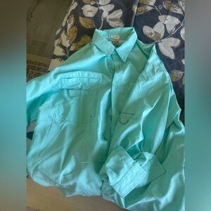 Columbia  Light Blue Casual Shirt